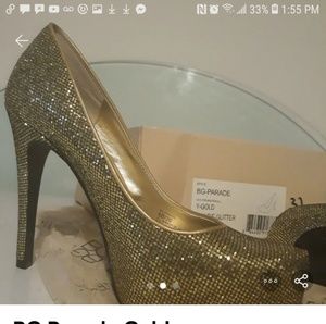 Bcbg Gold  candie pump